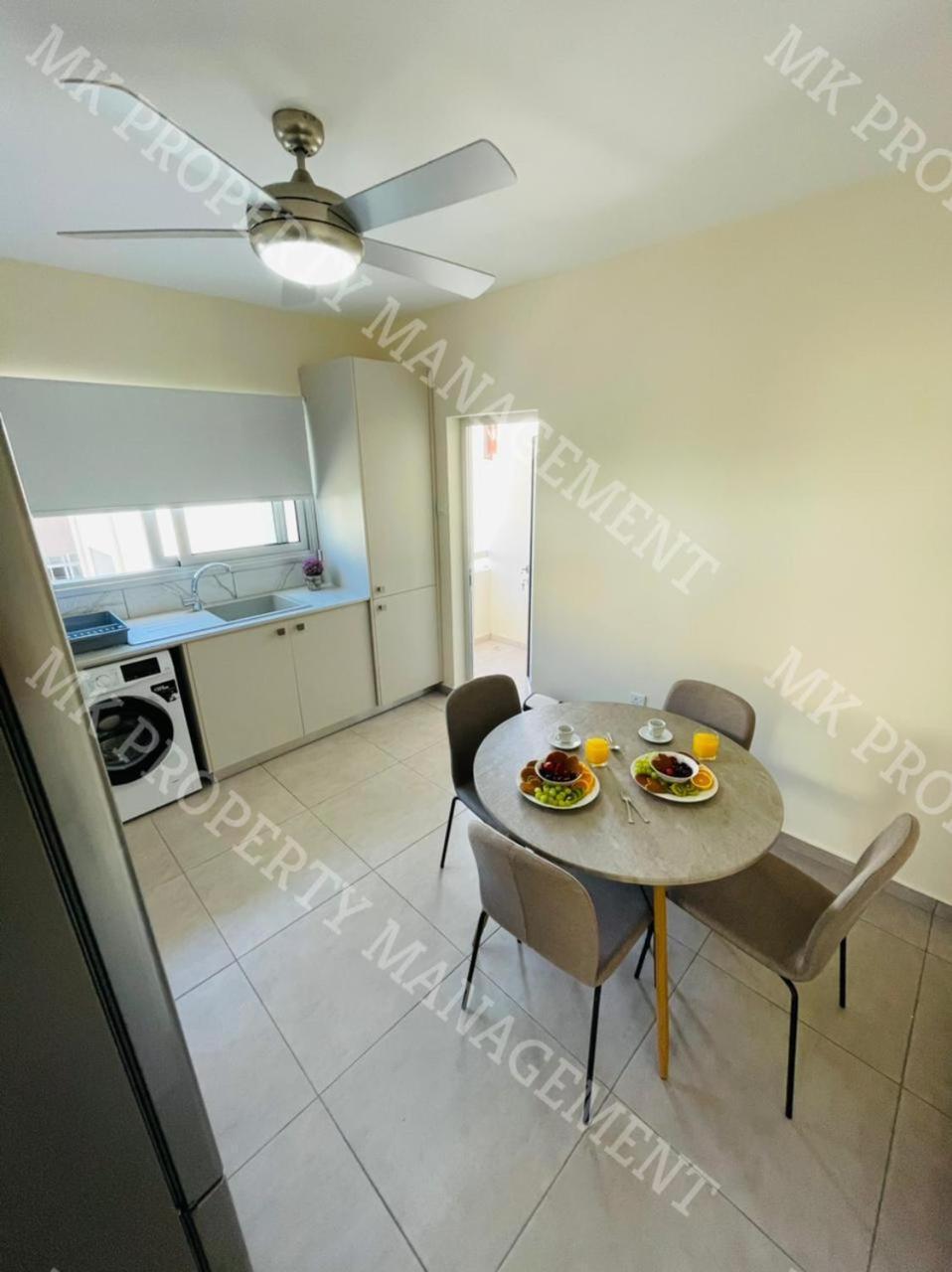 Milos City Center Apts No.34 Ларнака Екстер'єр фото